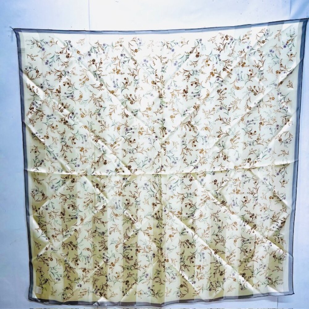 New W/ Box Elegant British Counrty Scarf 100% Silk Chiffon Satin 34"Ivery Floral - Picture 11 of 13